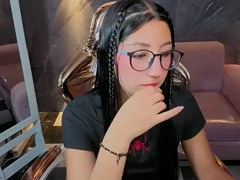 Sophie jones b online show from 4, 2, 2026