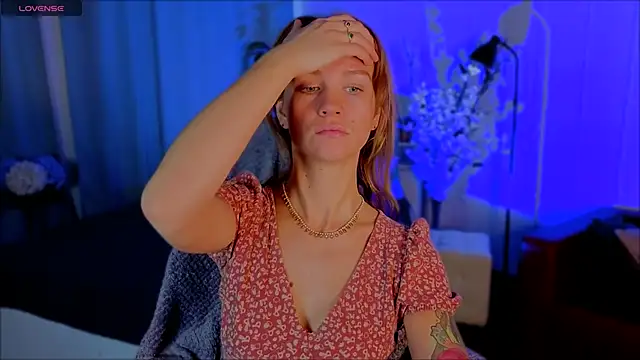 Crystal Kris online show from 4, 3, 2026