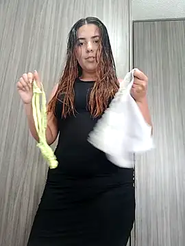 Snapshot of lyss_muller chatting on 7, 3, 2026 lyss muller online show from 7, 3, 2026