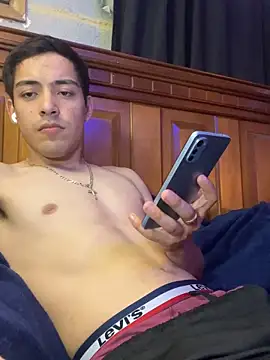 Tupapi696969q online show from 13, 5, 2026