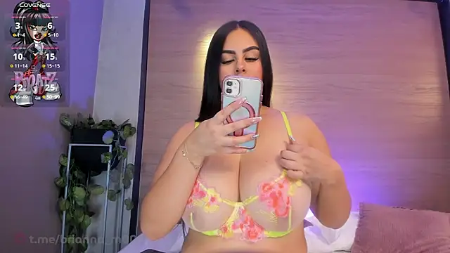Brianna monroe online show from 25, 6, 2026