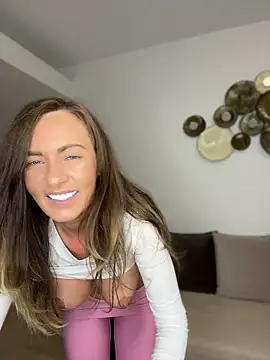 DivineAmely online show from 9, 5, 2026