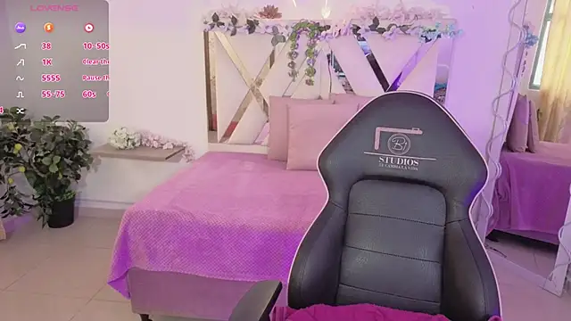 NEFTIS TAY online show from 14, 3, 2026