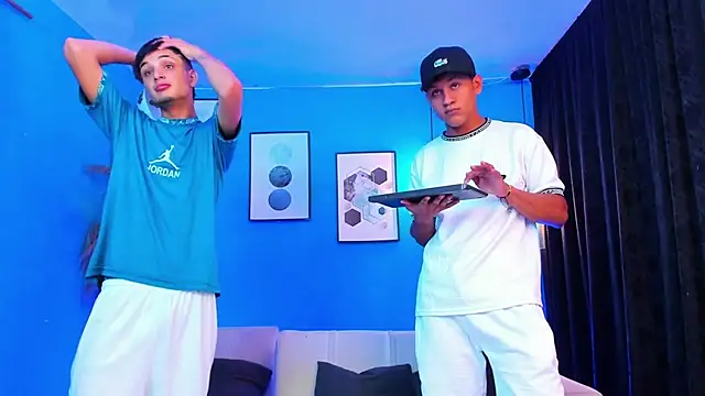 KingOfHeavens 2 online show from 21, 2, 2026