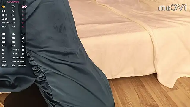 Moonelly online show from 5, 2, 2026