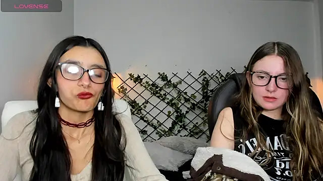 nana  rousse online show from 19, 3, 2026