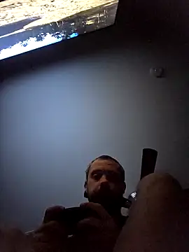 Snapshot of KrazyNutz420 chatting on 20, 4, 2026 KrazyNutz420 online show from 20, 4, 2026