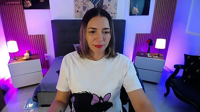 milfsecret69 online show from 25, 6, 2026