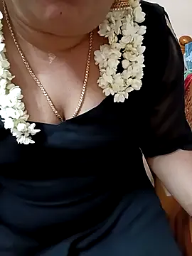 Snapshot of silk_rose05 chatting on 27, 3, 2026 silk rose05 online show from 27, 3, 2026