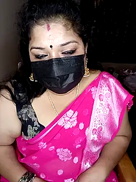 Snapshot of silk_rose05 chatting on 4, 4, 2026 silk rose05 online show from 4, 4, 2026