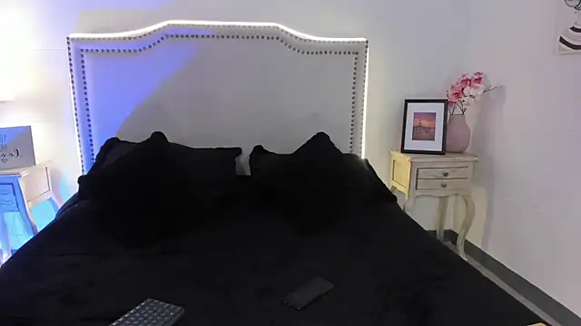 Snapshot of nia-malkova chatting on 11, 5, 2026 nia-malkova online show from 11, 5, 2026
