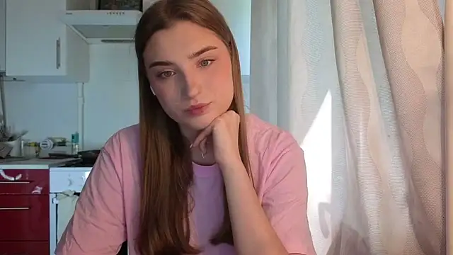 Snapshot of LissaBliss chatting on 24, 6, 2026 LissaBliss online show from 24, 6, 2026