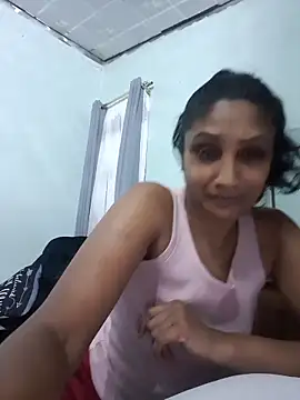 Snapshot of sexykajol2001 chatting on 9, 4, 2026 sexykajol2001 online show from 9, 4, 2026