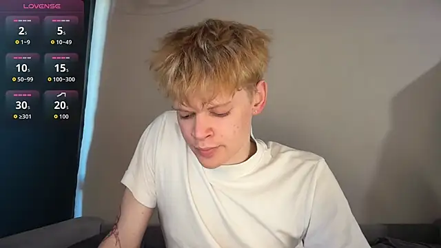 Snapshot of Kevin_bucks chatting on 1, 4, 2026 Kevin bucks online show from 1, 4, 2026