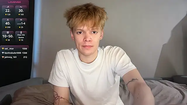 Snapshot of Kevin_bucks chatting on 3, 4, 2026 Kevin bucks online show from 3, 4, 2026