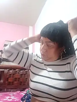 Snapshot of SabrinaColin chatting on 3, 4, 2026 SabrinaColin online show from 3, 4, 2026