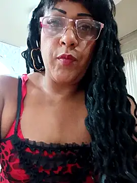 Snapshot of SabrinaColin chatting on 8, 4, 2026 SabrinaColin online show from 8, 4, 2026