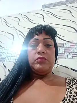 Snapshot of SabrinaColin chatting on 22, 4, 2026 SabrinaColin online show from 22, 4, 2026