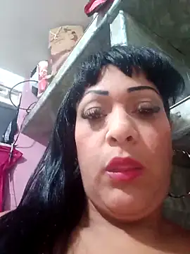 Snapshot of SabrinaColin chatting on 12, 5, 2026 SabrinaColin online show from 12, 5, 2026