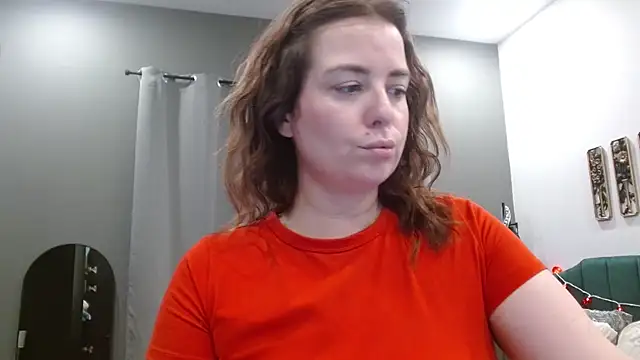 HazelSkyesChat online show from 9, 2, 2026