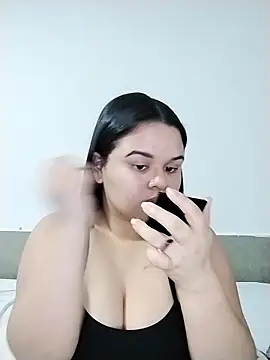 SamanthaStonee online show from 13, 5, 2026