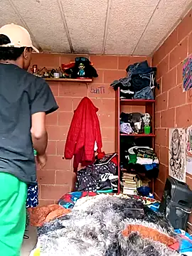 Snapshot of suckdream chatting on 29, 3, 2026 suckdream online show from 29, 3, 2026