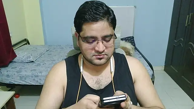 Charmer-Boy online show from 4, 2, 2026