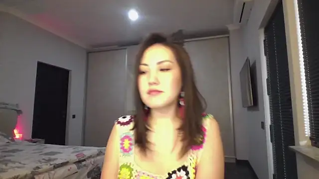 Snapshot of EllieSoft chatting on 7, 4, 2026 EllieSoft online show from 7, 4, 2026