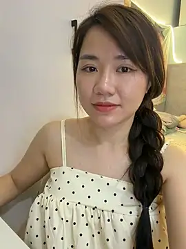 Amy8386 online show from 10, 6, 2026