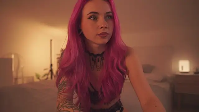 Snapshot of Sarah_Pink chatting on 7, 2, 2025 Sarah Pink online show from 7, 2, 2025