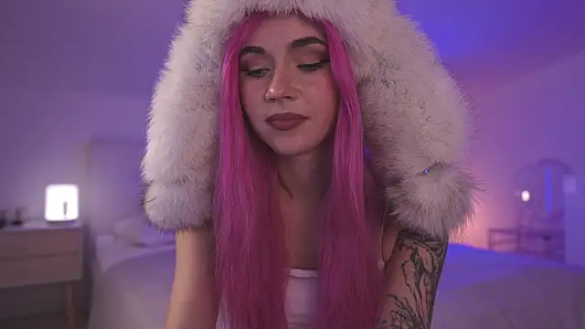 Snapshot of Sarah_Pink chatting on 23, 2, 2025 Sarah Pink online show from 23, 2, 2025