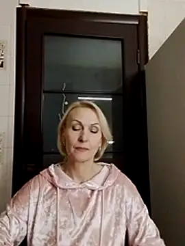 Snapshot of MichelleSolis chatting on 18, 2, 2026 MichelleSolis online show from 18, 2, 2026