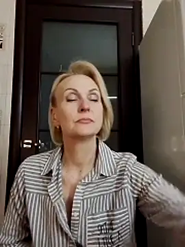 Snapshot of MichelleSolis chatting on 27, 3, 2026 MichelleSolis online show from 27, 3, 2026