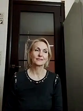 Snapshot of MichelleSolis chatting on 1, 4, 2026 MichelleSolis online show from 1, 4, 2026