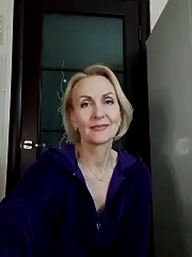 Snapshot of MichelleSolis chatting on 2, 4, 2026 MichelleSolis online show from 2, 4, 2026