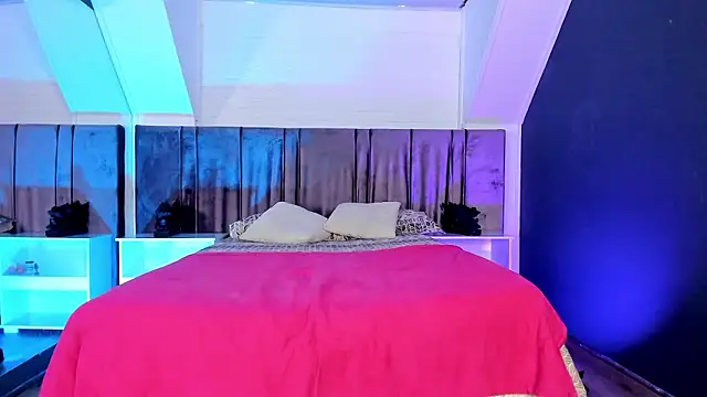 Flakiss 18 online show from 11, 2, 2026