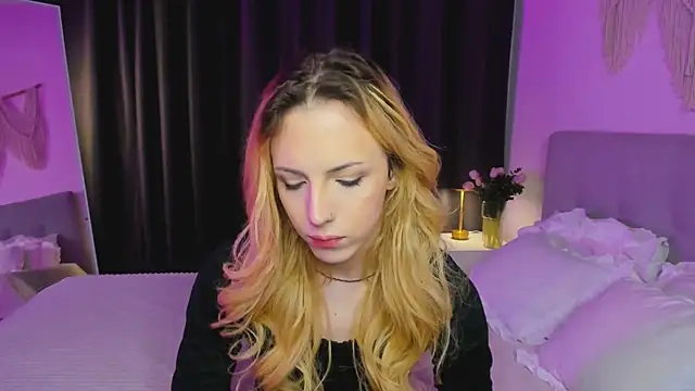 Tiffany  King online show from 7, 5, 2026