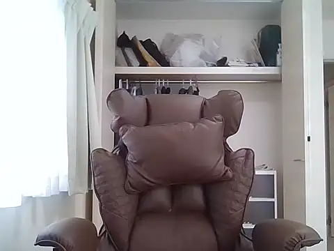 Snapshot of K0U-123 chatting on 28, 5, 2026 K0U-123 online show from 28, 5, 2026