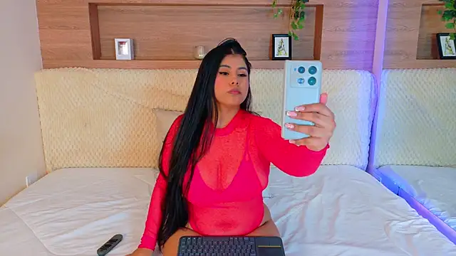 VioletBloomm online show from 21, 2, 2026