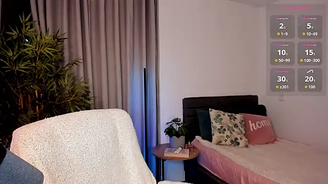 Snapshot of moonhelen chatting on 16, 2, 2026 moonhelen online show from 16, 2, 2026