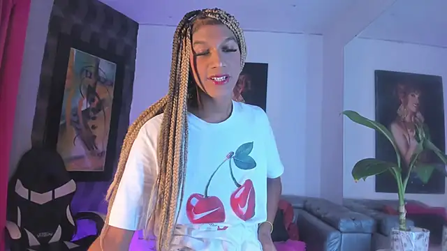 Ciara HotTs online show from 4, 5, 2026