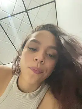 CarolineFyre online show from 28, 4, 2026