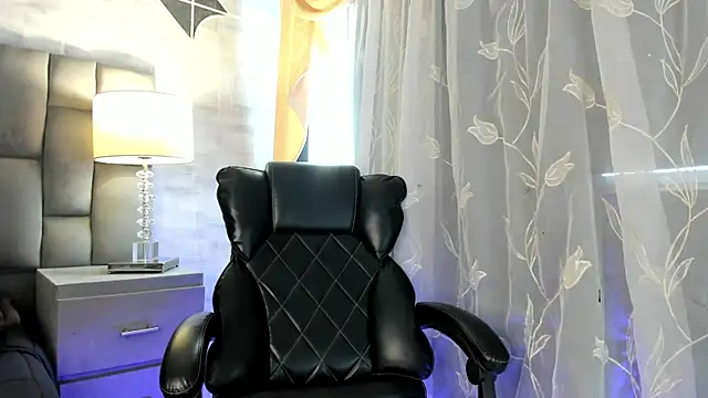 CarolineFyre online show from 1, 5, 2026