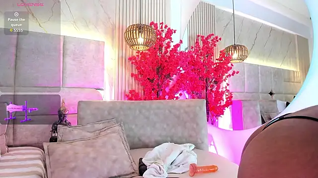 EmmaLovve online show from 9, 3, 2026