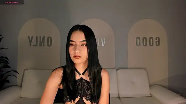 LucieMartin online show from 1, 5, 2026