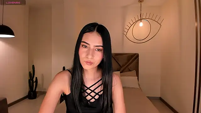 LucieMartin online show from 9, 5, 2026