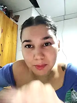Snapshot of Merliah_1 chatting on 17, 4, 2026 Merliah 1 online show from 17, 4, 2026