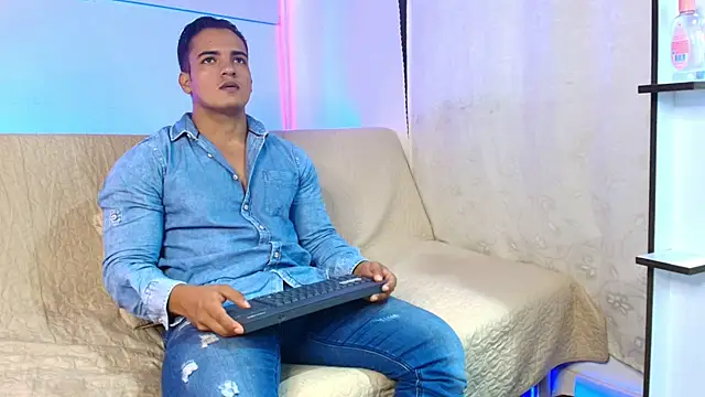 jhon nicolas online show from 7, 6, 2026