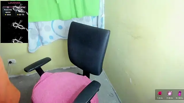 Snapshot of LuciaMiilf chatting on 12, 3, 2026 LuciaMiilf online show from 12, 3, 2026