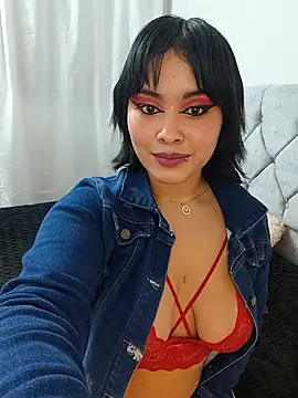 zoe love18 online show from 2, 5, 2026